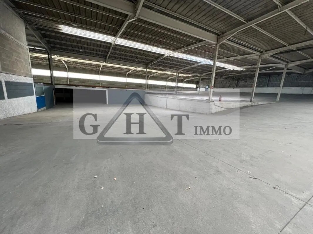 Industriel/Logistique dans La Ville-du-Bois à vendre Photo intérieure– Image 1 sur 8