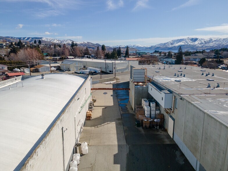 135 Wapato Way, Manson, WA à vendre - Photo de l’immeuble – Image 2 sur 13