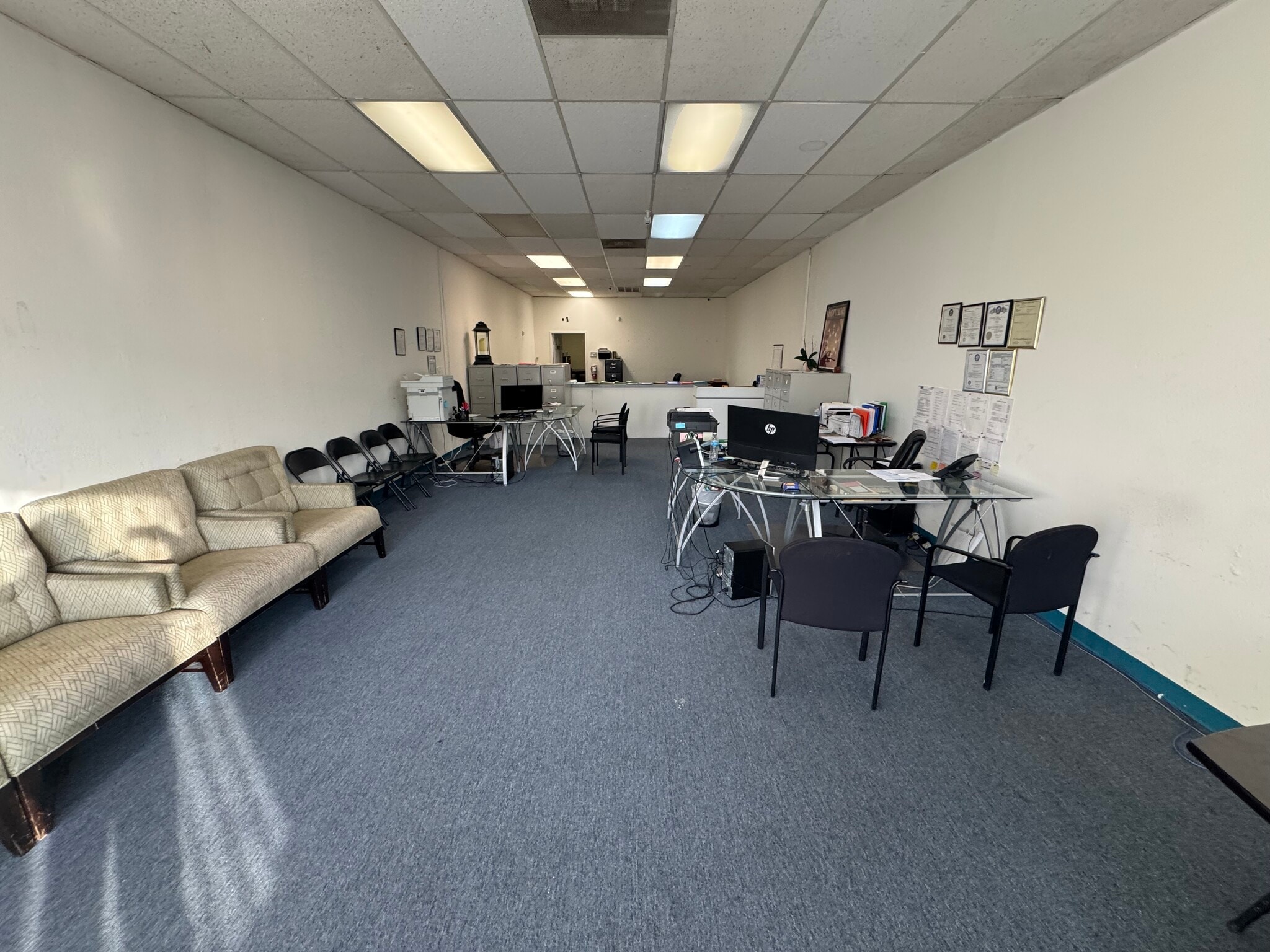 5020 E Tropicana Ave, Las Vegas, NV à vendre Photo intérieure– Image 1 sur 11