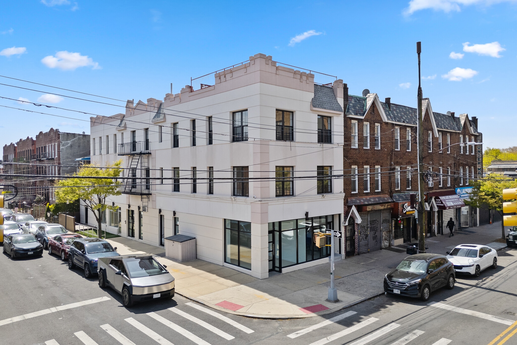 222 E 51st St, Brooklyn, NY à vendre Photo de l’immeuble– Image 1 sur 54