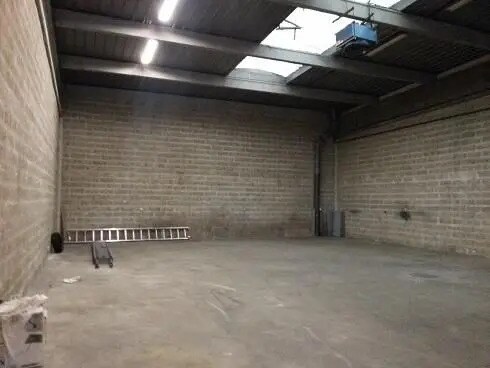 2 Rue Jean Moulin, Le Bourget à louer - Photo de l’immeuble – Image 1 sur 1