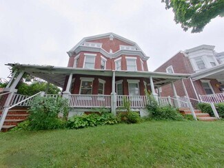 Plus de détails pour 1407 72nd Ave, Philadelphia, PA - Santé à vendre