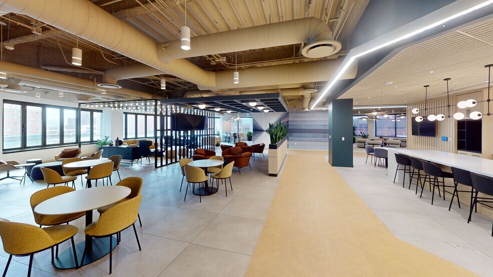 1 N Central Ave, Phoenix, AZ à louer - Photo de l’immeuble – Image 3 sur 23