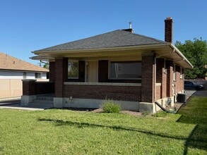 2155 E 3300 S, Salt Lake City, UT à louer Photo de l’immeuble– Image 1 sur 11