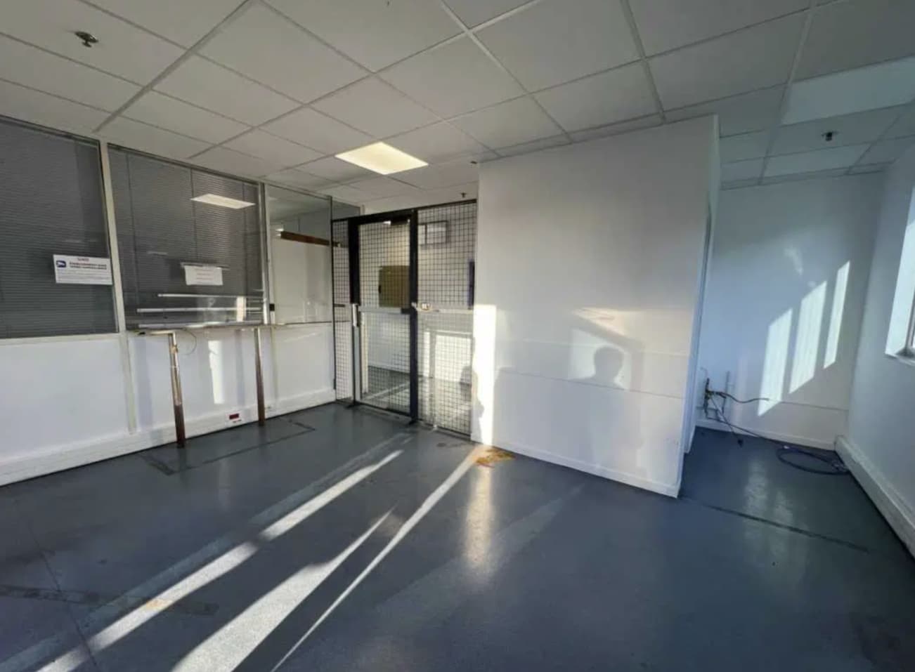 Industriel/Logistique dans Savigny-le-Temple à louer Photo intérieure– Image 1 sur 8