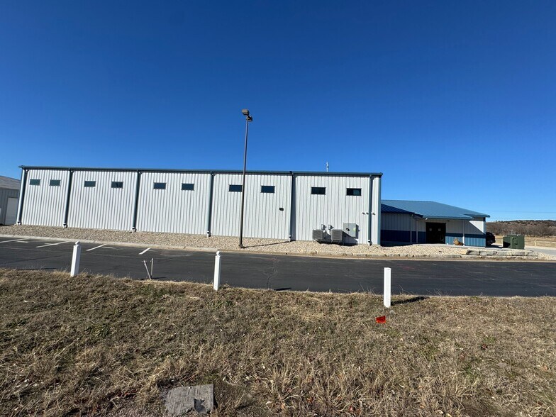 4701 Stagg Hill Rd, Manhattan, KS à vendre - Photo de l’immeuble – Image 3 sur 9