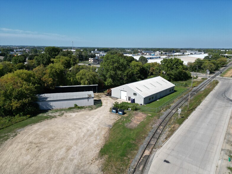 1893 W Spencer St, Appleton, WI à vendre - Photo de l’immeuble – Image 1 sur 5