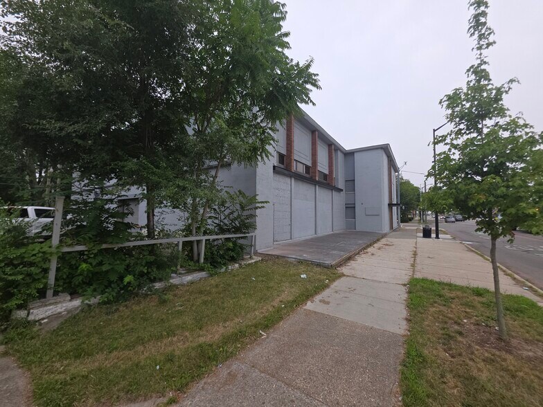 15760 E Warren Ave, Detroit, MI à vendre - Photo de l’immeuble – Image 2 sur 7