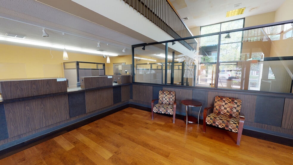 5845 Youngstown Warren Rd, Niles, OH à louer - Photo intérieure – Image 3 sur 15