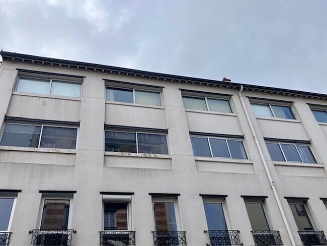 Plus de détails pour Bureau à vendre