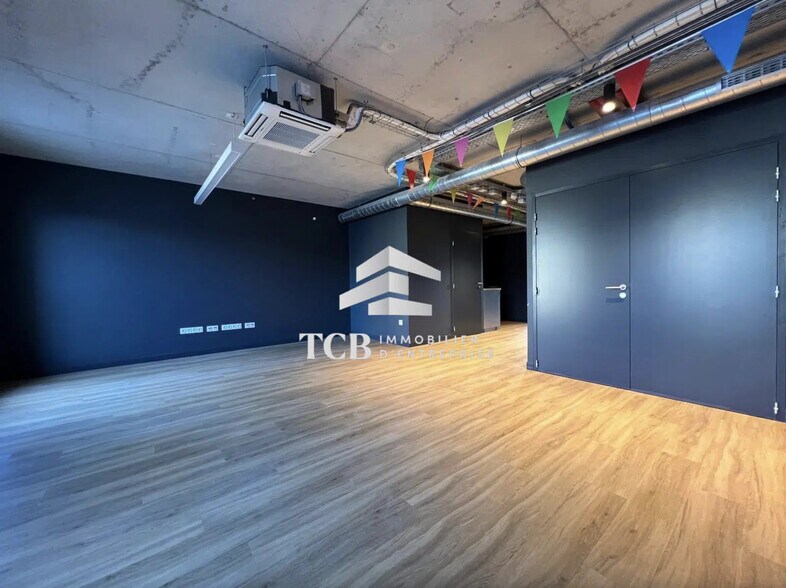 Bureau dans Nantes à louer - Photo de l’immeuble – Image 1 sur 5