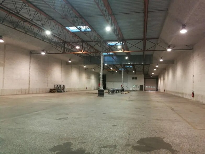 32 Boulevard De L'Europe, Vitrolles à louer - Photo intérieure – Image 2 sur 5