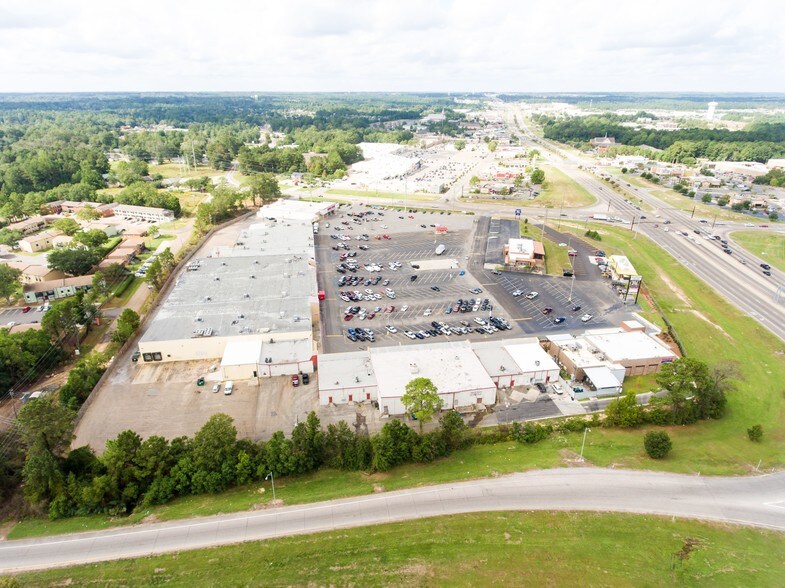 4400 Hardy St, Hattiesburg, MS à vendre - Photo de l’immeuble – Image 3 sur 15