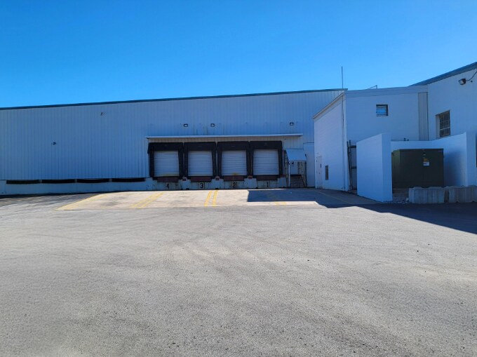 1383 Industrial Blvd, Crossville, TN à louer - Photo de l’immeuble – Image 3 sur 8