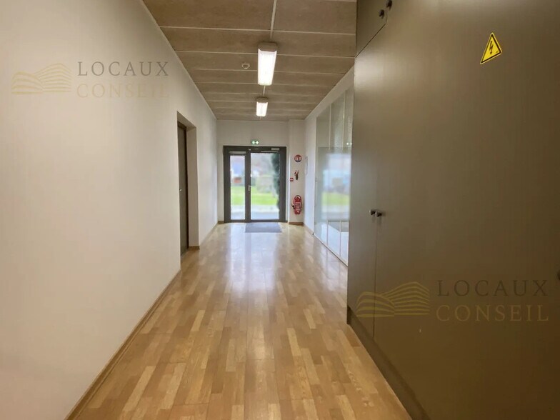 Bureau dans Bezons à louer - Photo de l’immeuble – Image 2 sur 6