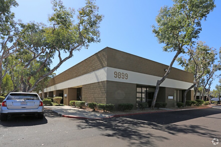 9909 Hibert St, San Diego, CA à louer - Photo de l’immeuble – Image 3 sur 4