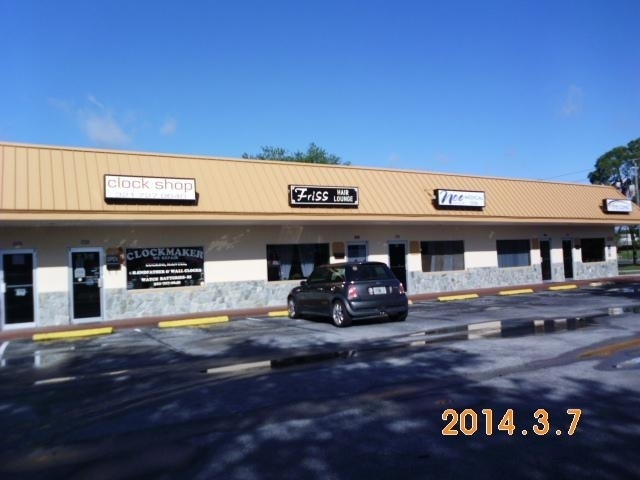 230-240 S Wickham Rd, West Melbourne, FL à louer Photo de l’immeuble– Image 1 sur 1