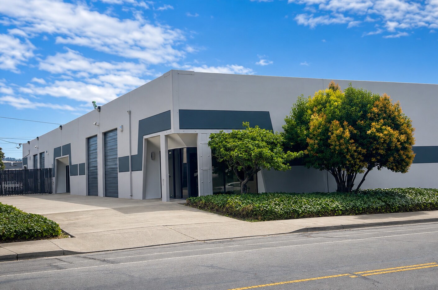 14358-14386 Wicks Blvd, San Leandro, CA à vendre Photo de l’immeuble– Image 1 sur 4