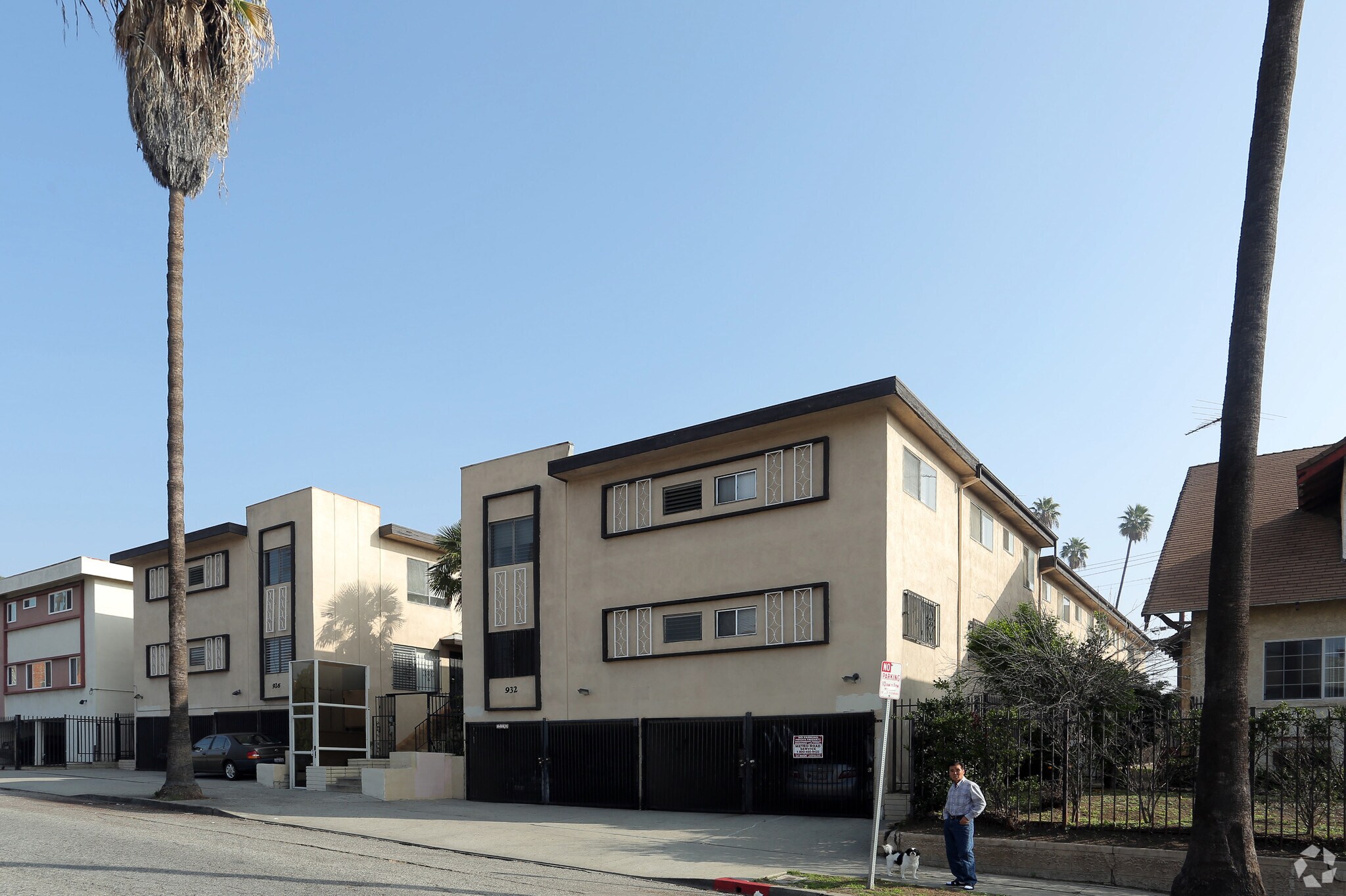 926 Fedora St, Los Angeles, CA à vendre Photo principale– Image 1 sur 11