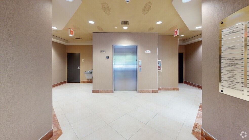 12985 SW 130th Ct, Miami, FL à louer - Numérisation 3D Matterport – Image 2 sur 14