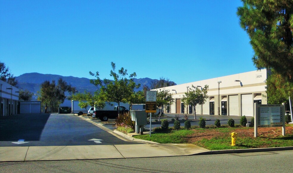 2626 Lavery Ctr, Newbury Park, CA à louer - Photo de l’immeuble – Image 2 sur 7