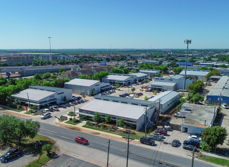 1005 E Saint Elmo Rd, Austin, TX à louer - Autre – Image 2 sur 13
