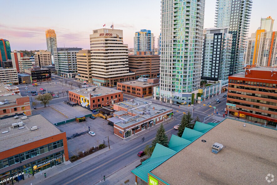 1010 8th St SW, Calgary, AB à louer - Aérien – Image 3 sur 6