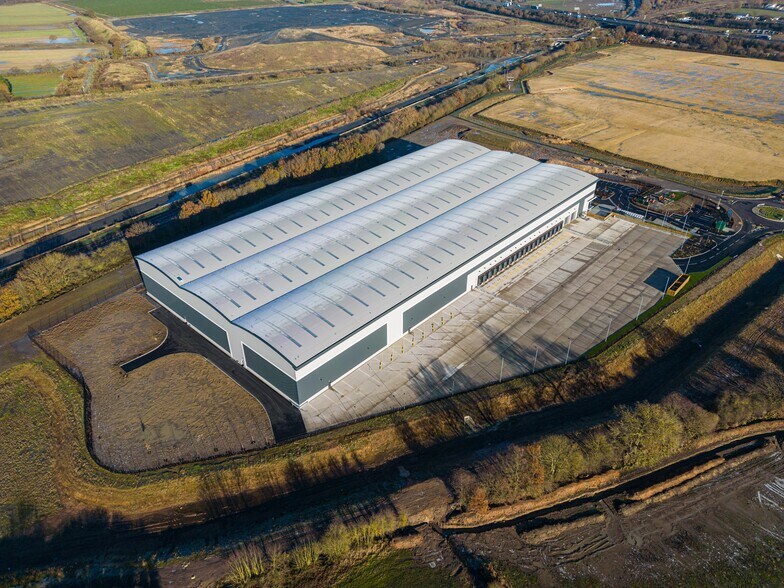 M18, Thorne à louer - Photo de l’immeuble – Image 1 sur 42