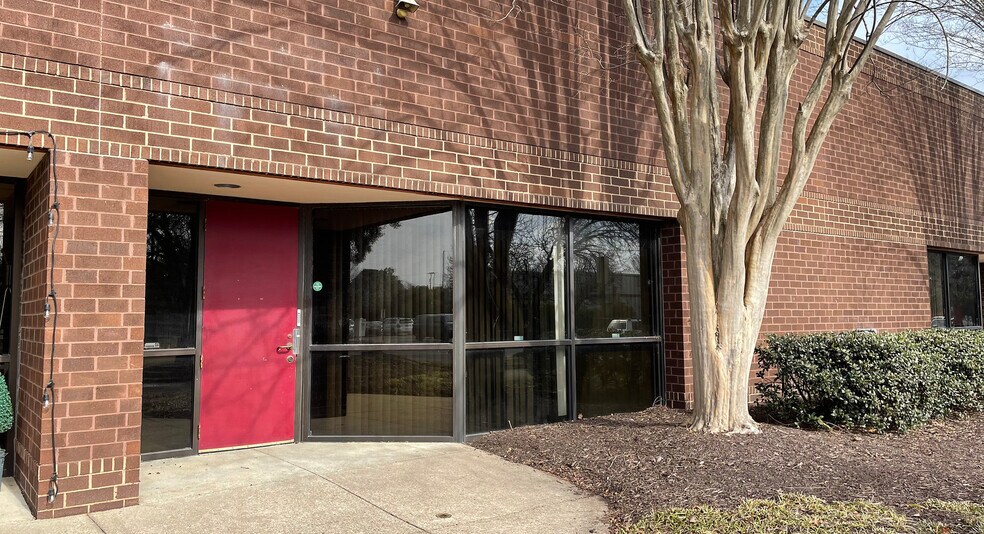2034 Dabney Rd, Richmond, VA à louer - Photo de l’immeuble – Image 2 sur 6