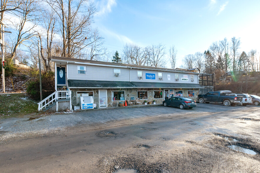 309 Keller Ave, Fayetteville, WV à vendre - Photo de l’immeuble – Image 1 sur 51