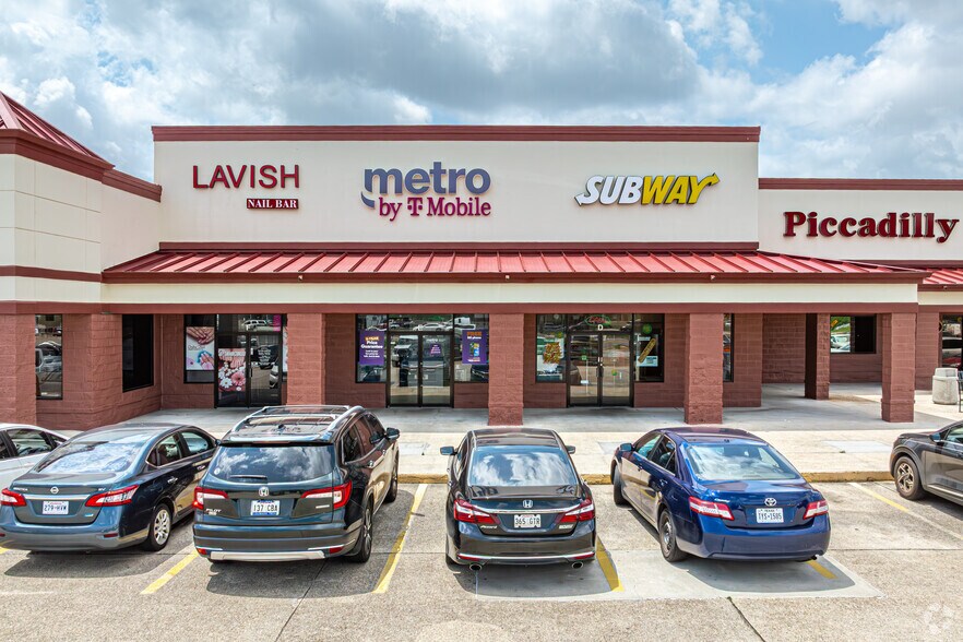 2222 Clearview Pky, Metairie, LA à louer - Photo de l’immeuble – Image 3 sur 8