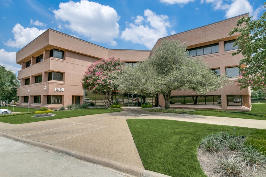 1400 Corporate Dr, Irving, TX à louer - Photo de l’immeuble – Image 1 sur 9