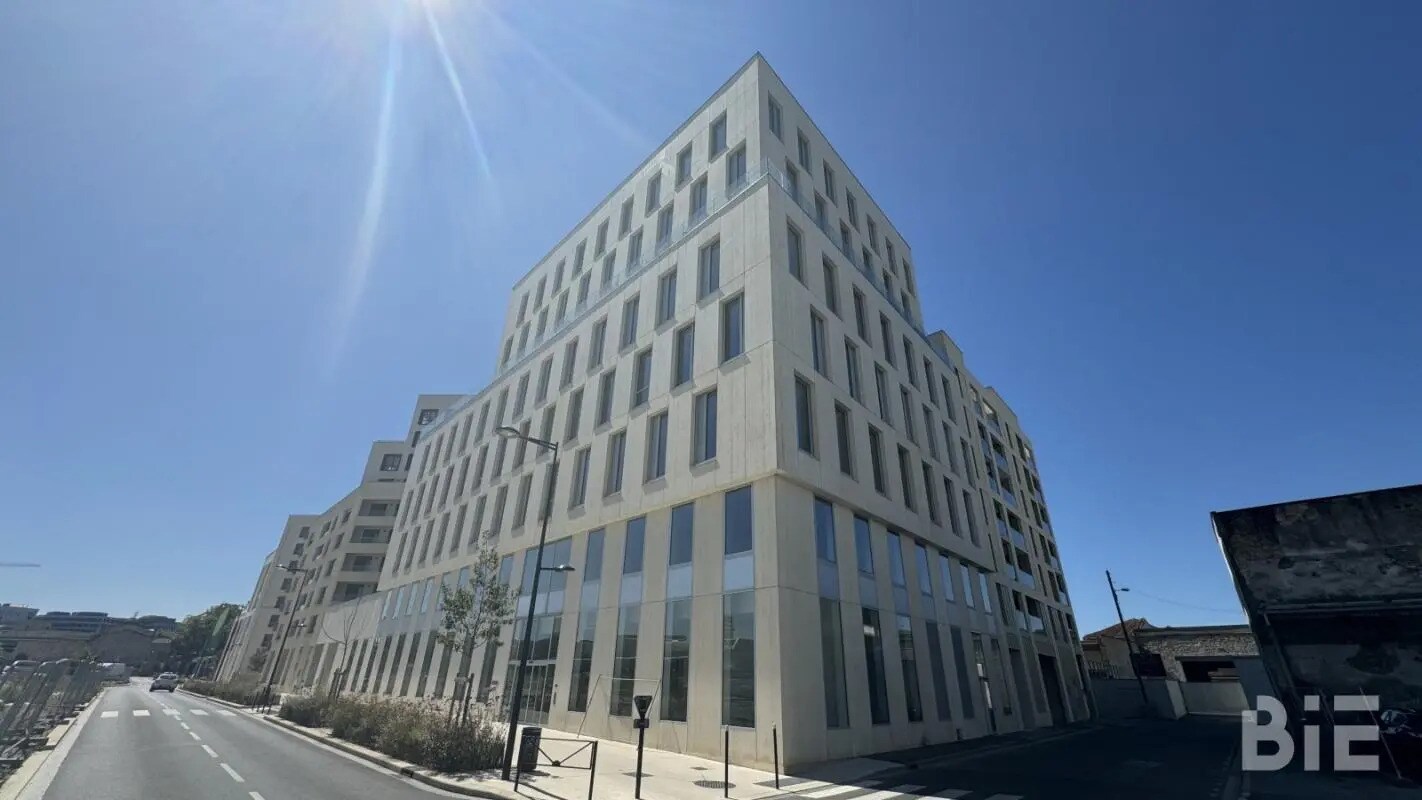 Bureau dans Bordeaux à louer Photo de l’immeuble– Image 1 sur 16