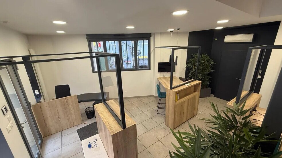 Bureau dans Bourg-en-Bresse à louer - Photo de l’immeuble – Image 3 sur 9