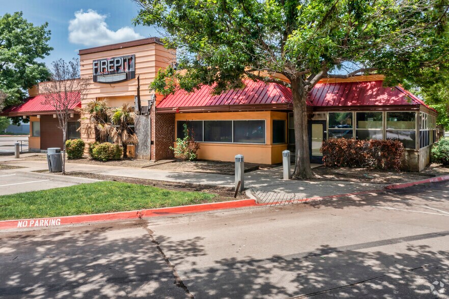 13935 N Central Expy, Dallas, TX à vendre - Photo principale – Image 1 sur 6