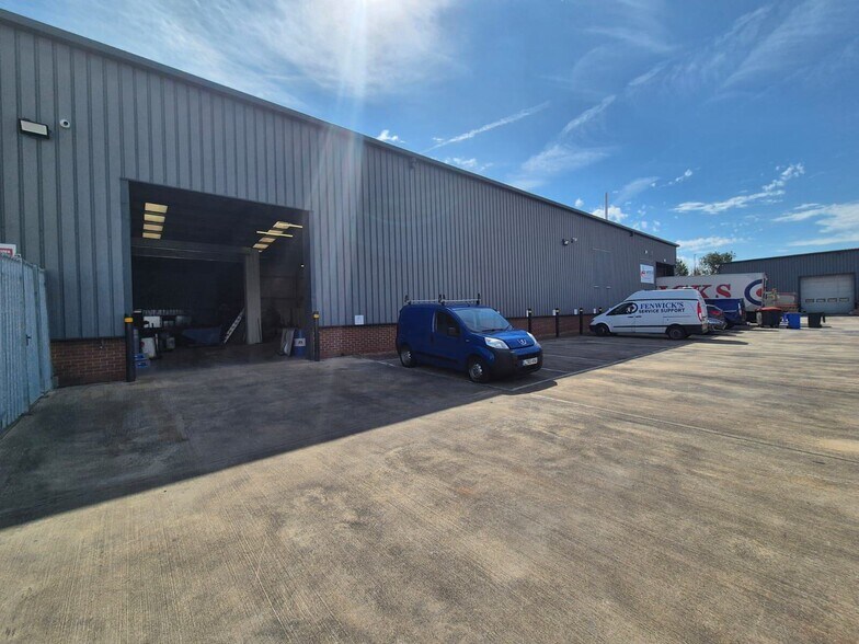 Bentley Moor Ln, Doncaster à louer - Photo de l’immeuble – Image 2 sur 10