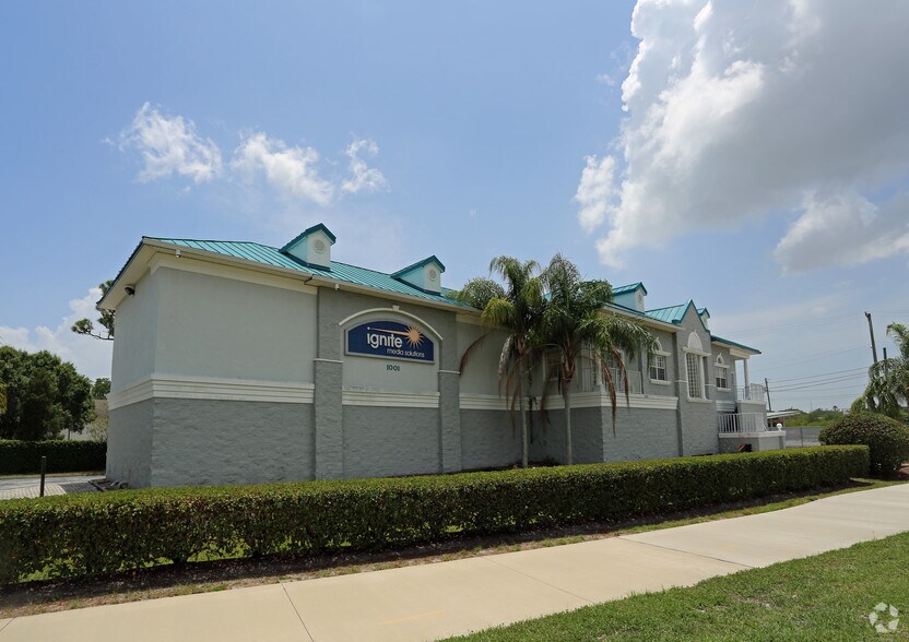 1001 State Route 590, Oldsmar, FL à louer - Photo de l’immeuble – Image 1 sur 20