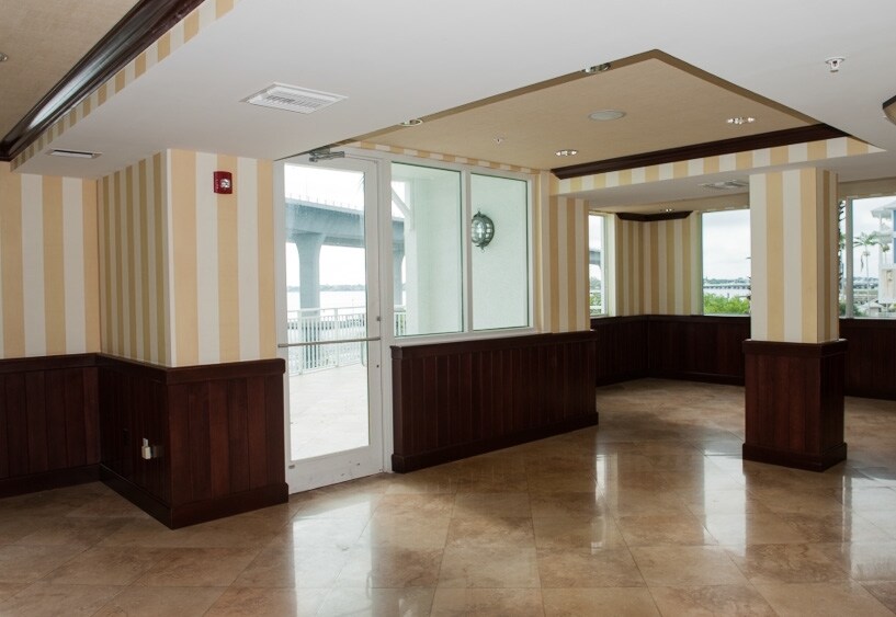 415 NW Flagler Ave, Stuart, FL à louer - Photo intérieure – Image 3 sur 41