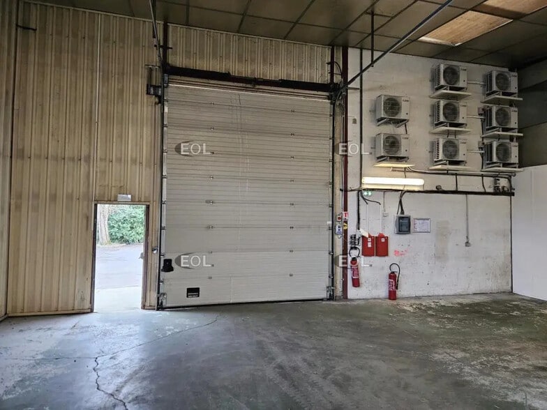 Local d’activités dans Valenton à louer - Photo intérieure – Image 3 sur 11