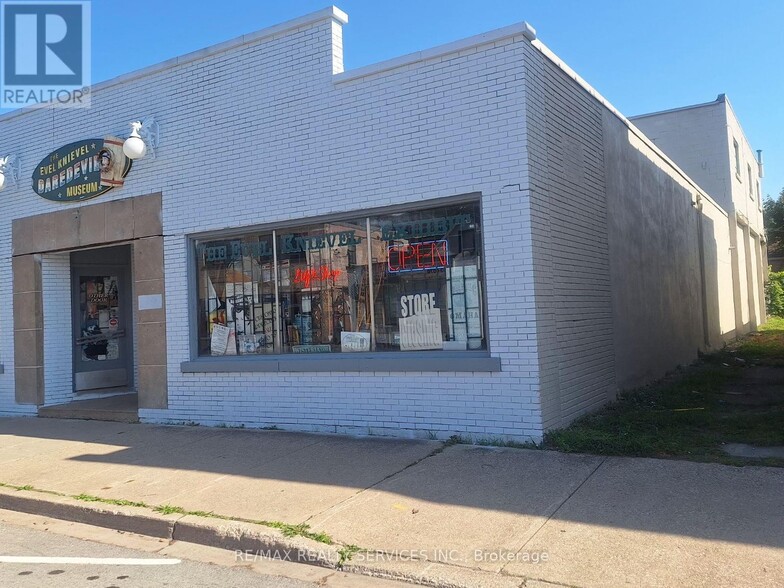 4602 Victoria Ave, Niagara Falls, ON à vendre - Photo de l’immeuble – Image 2 sur 4