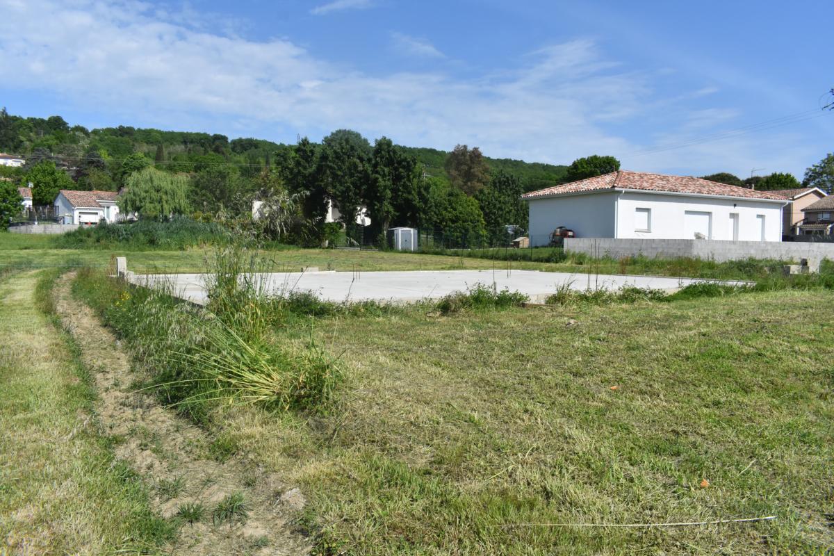 Terrain dans Grisolles à vendre Photo de l’immeuble– Image 1 sur 2