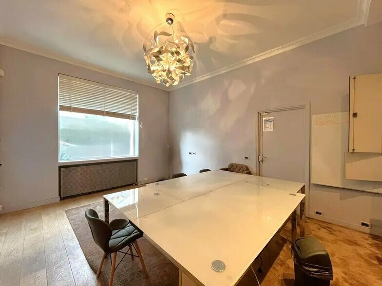 Local commercial dans Antibes à louer - Photo intérieure – Image 3 sur 11