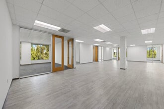 7525 Irvine Center Dr, Irvine, CA à louer Photo intérieure– Image 1 sur 9