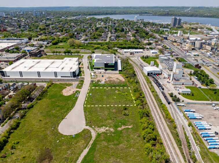 19 Studebaker Pl, Hamilton, ON à vendre - Aérien – Image 3 sur 3