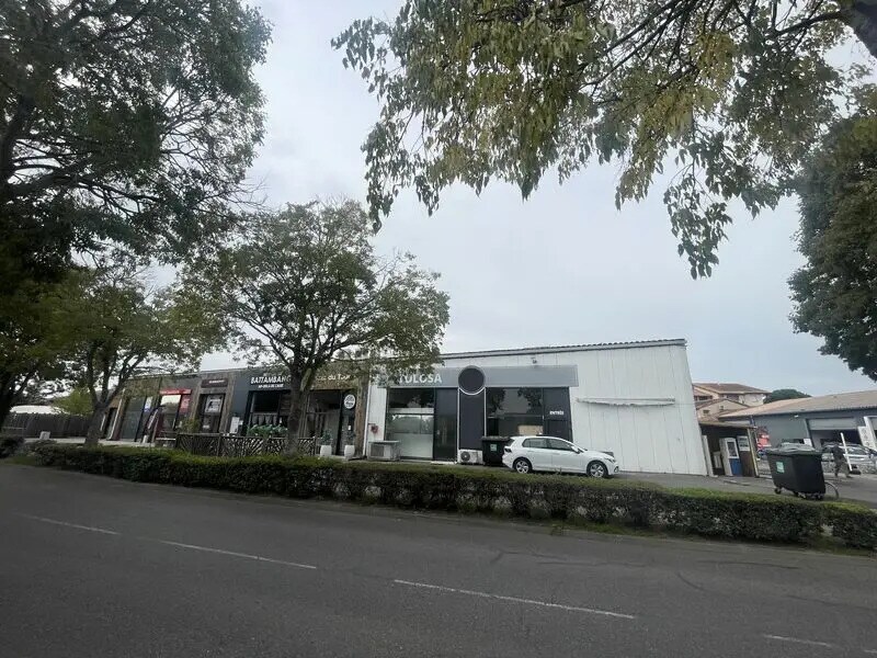 Local commercial dans Plaisance-du-Touch à louer Photo de l’immeuble– Image 1 sur 5