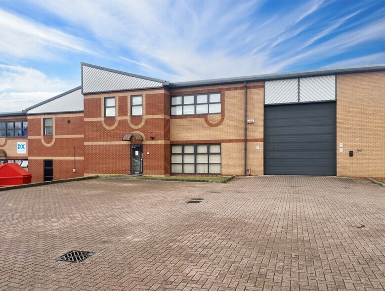 Spitfire Clos, Huntingdon à louer - Photo de l’immeuble – Image 3 sur 3