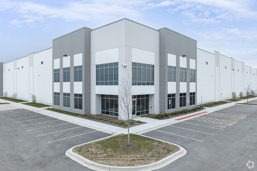 9150 W 55th St, McCook, IL à louer - Photo principale – Image 2 sur 6
