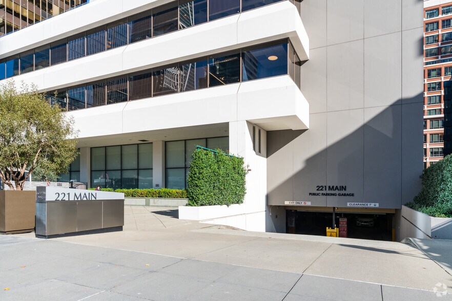221 Main St, San Francisco, CA à louer - Photo de l’immeuble – Image 3 sur 25