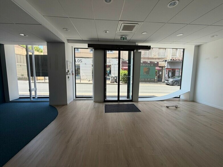 157 Grande Rue, OULLINS-PIERRE-BÉNITE à louer - Photo intérieure – Image 2 sur 10