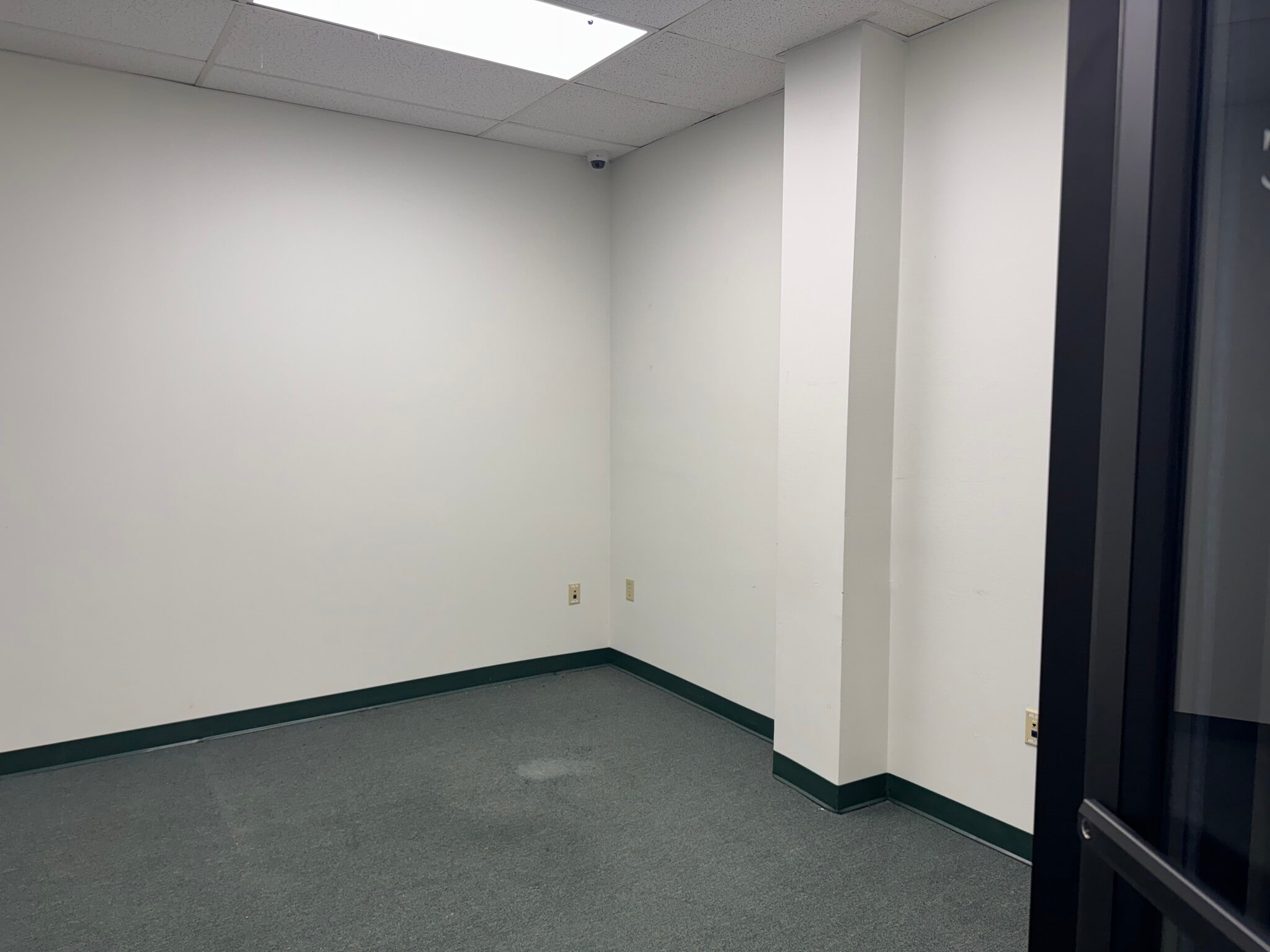 1300 Diamond Springs Rd, Virginia Beach, VA à louer Photo intérieure– Image 1 sur 5